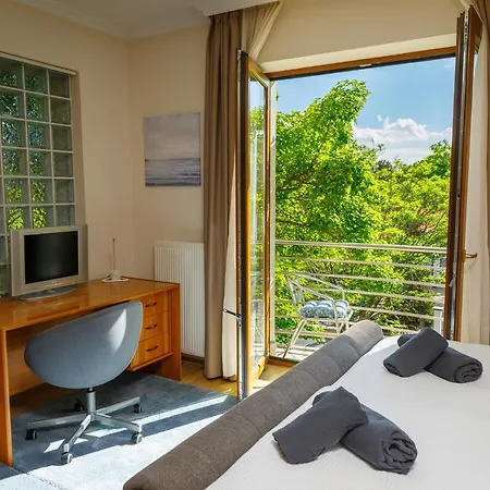 Casa de hóspedes Villa Muzsa Apartment House Balatonfüred