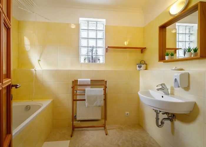 Muzsa House Gasthuis 4*