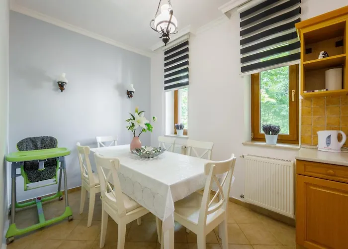Muzsa House Gasthuis 4*